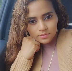 Meet your Posher, Daniela